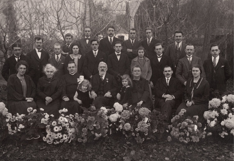 Bestand:Familie Waterreus ca 1926.jpeg